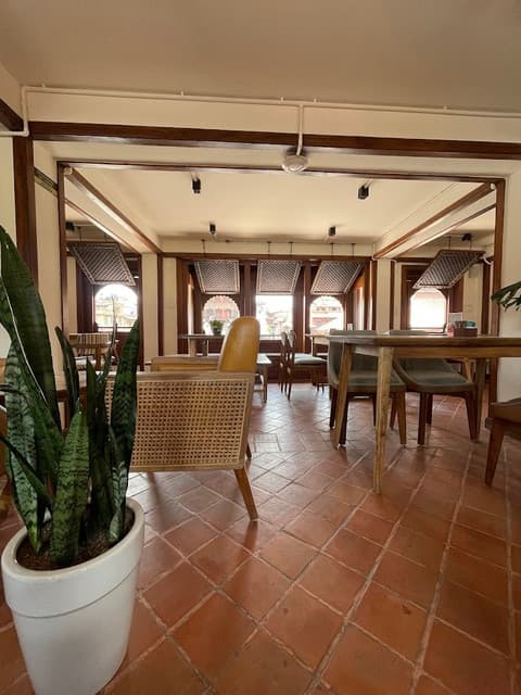 Place photo 6