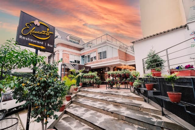 Elements Restaurant & Bar