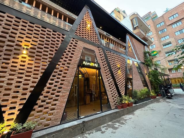 Graveaty Restaurant and Bar